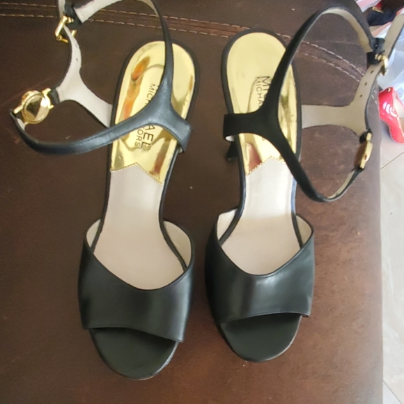 28.00 - Picture 4 of 4